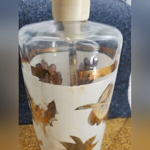 1960s Aldon 32 Ounce Gold Leaf Bar Shot/ Seltzer Dispenser Decanter MCM (LT1)